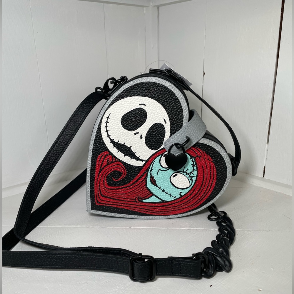 Disney Nightmare Before Christmas Heart-Shaped Crossbody Purse 🎃💀